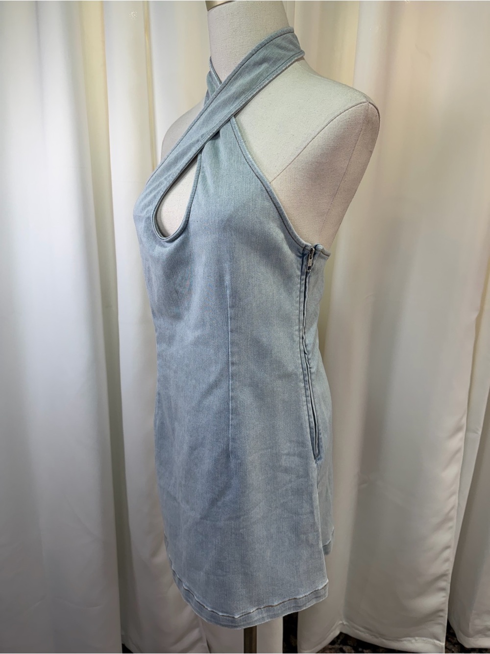NWT SER.O.YA ‘Hugo’ Denim Halter Crossover Mini Dress in “Coastline” Size Large - Picture 8 of 16